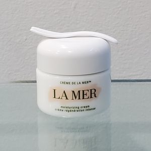 La Mer moisturising cream.